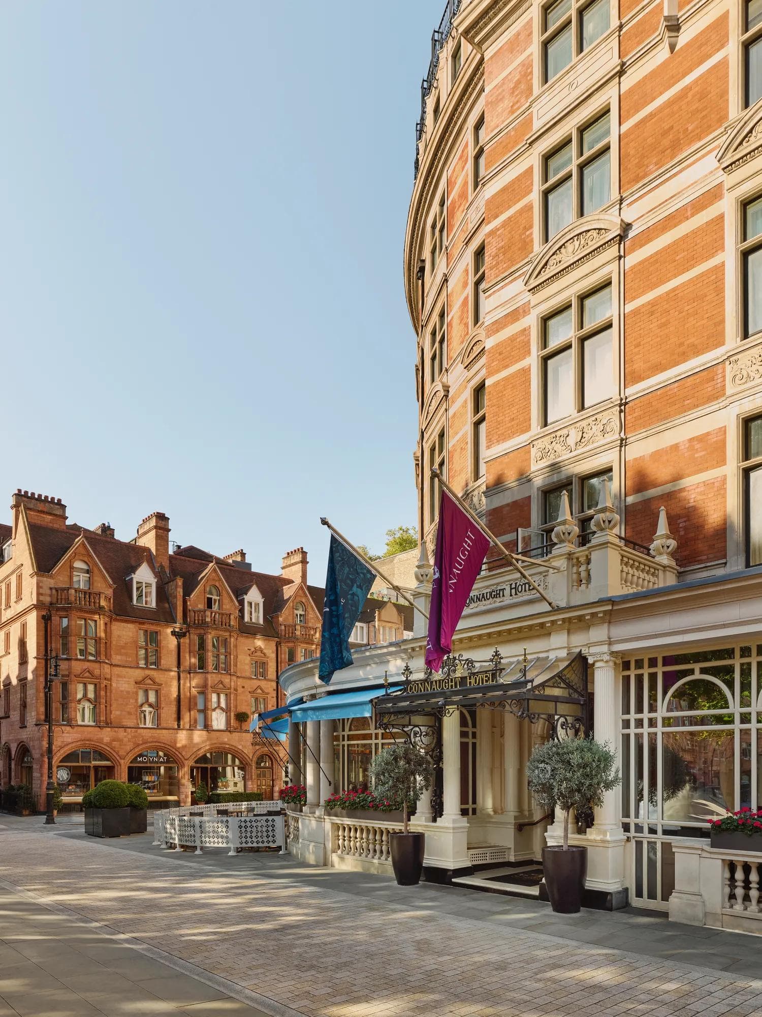 Connaught Bar